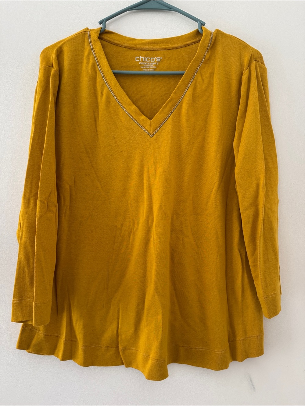 Chico's 3/4 Sleeve V-Neck Top in Mustard Gold Sz 3
